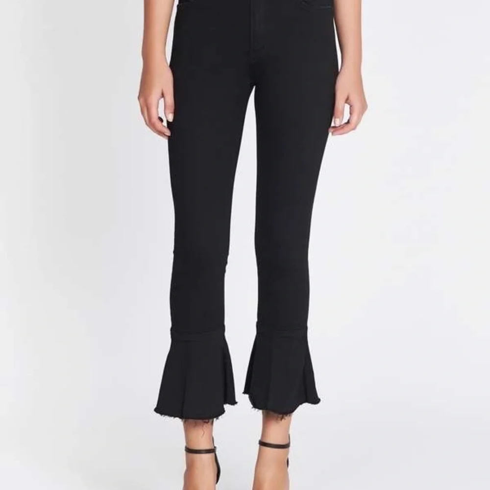 Mother The Cha Cha Fray Black Denim ‘Not Guilty’ Wash